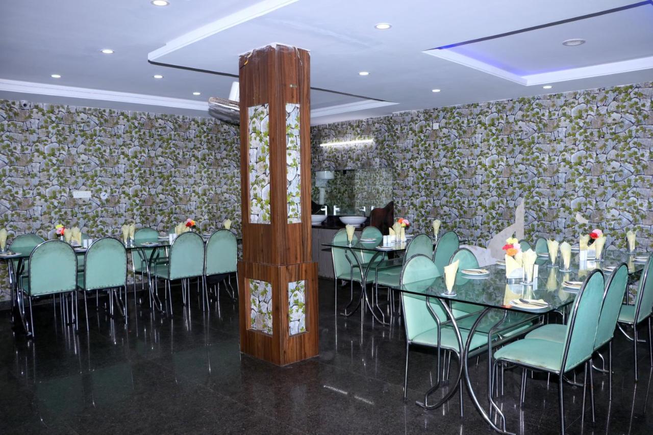 Hotel Gadadhar Puri