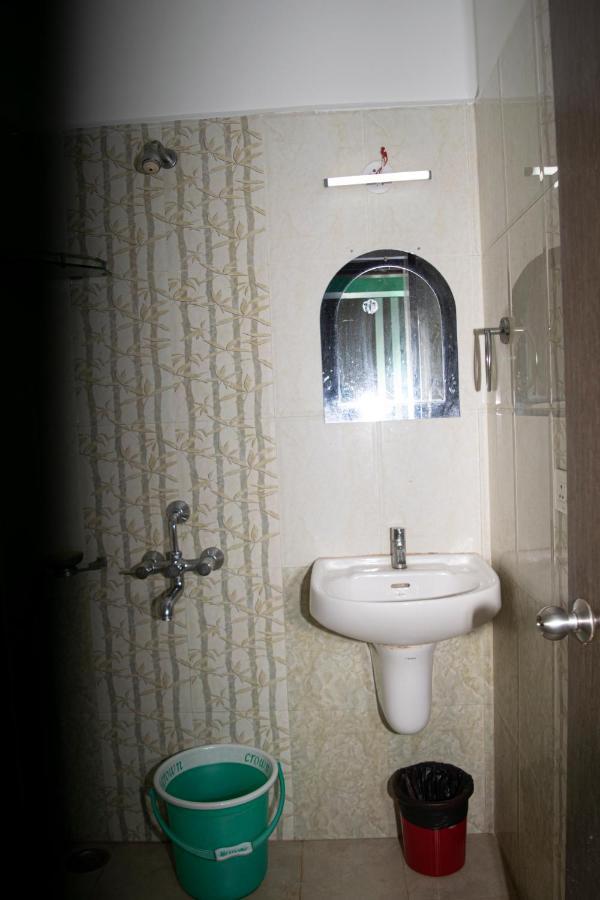 Hotel Gadadhar Puri