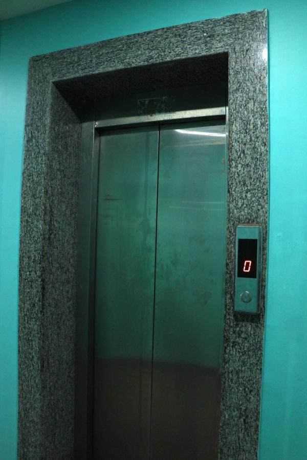 Gadadhar 3* Puri